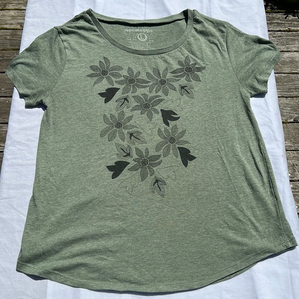 Supermaggie Nancy tee passion flower & leaf block print Moss size Large